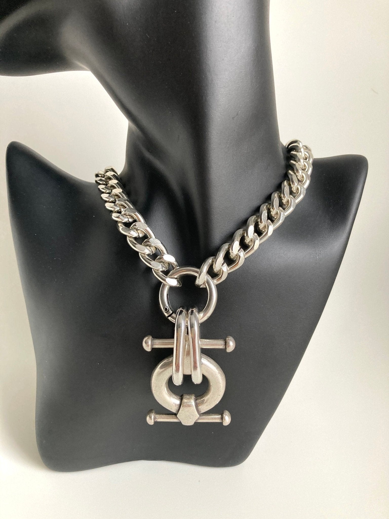 The Buenos Aires Necklace – Chunky Silver Curb Chain | Bold Statement Pendant Necklace, Gift for Her - Karl & kate