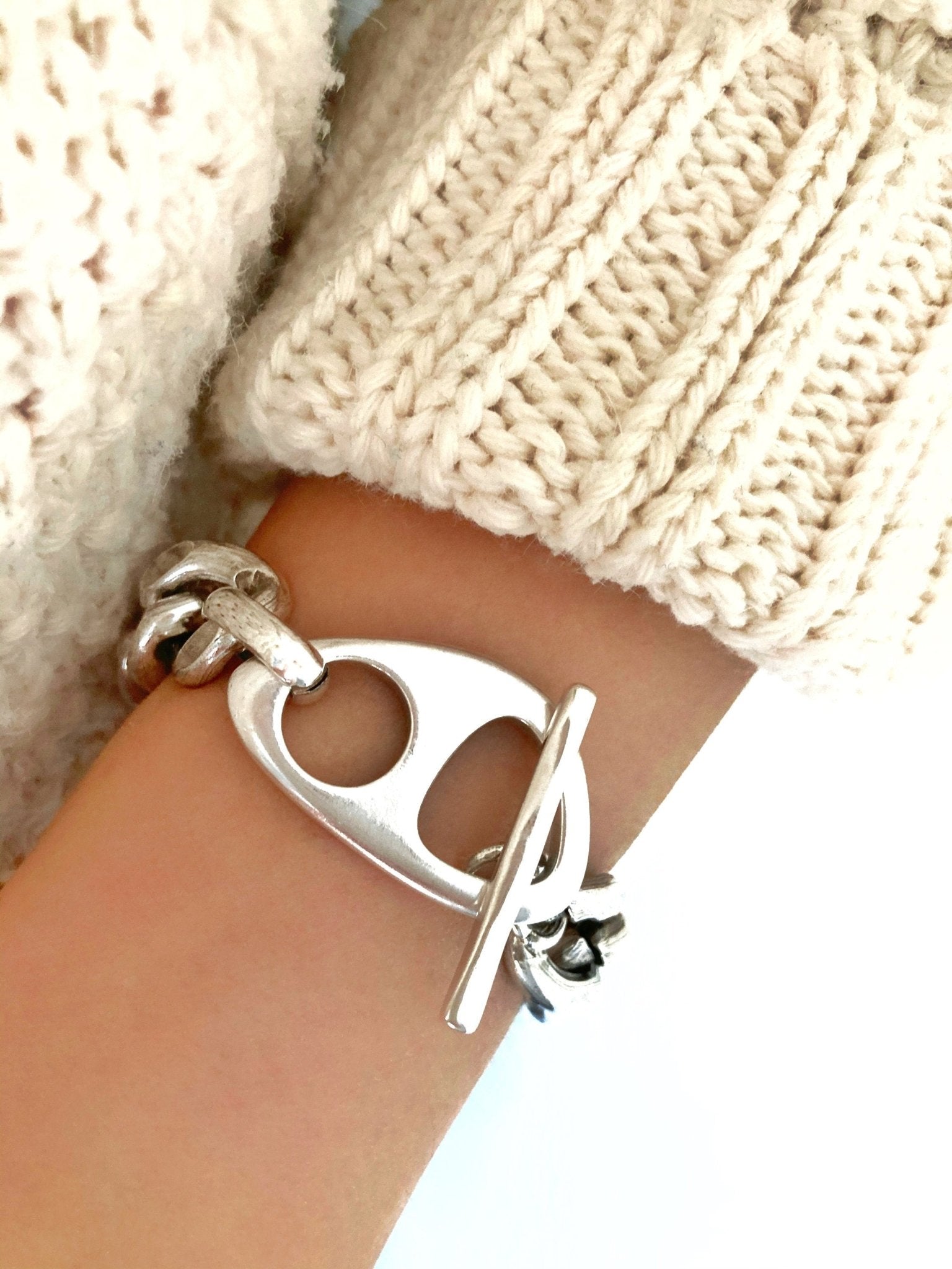 The Cadaqués Bracelet – Heavy Silver Statement Chain | Elegant Toggle Clasp Personalized Jewelry, Gift for Her - Karl & kate