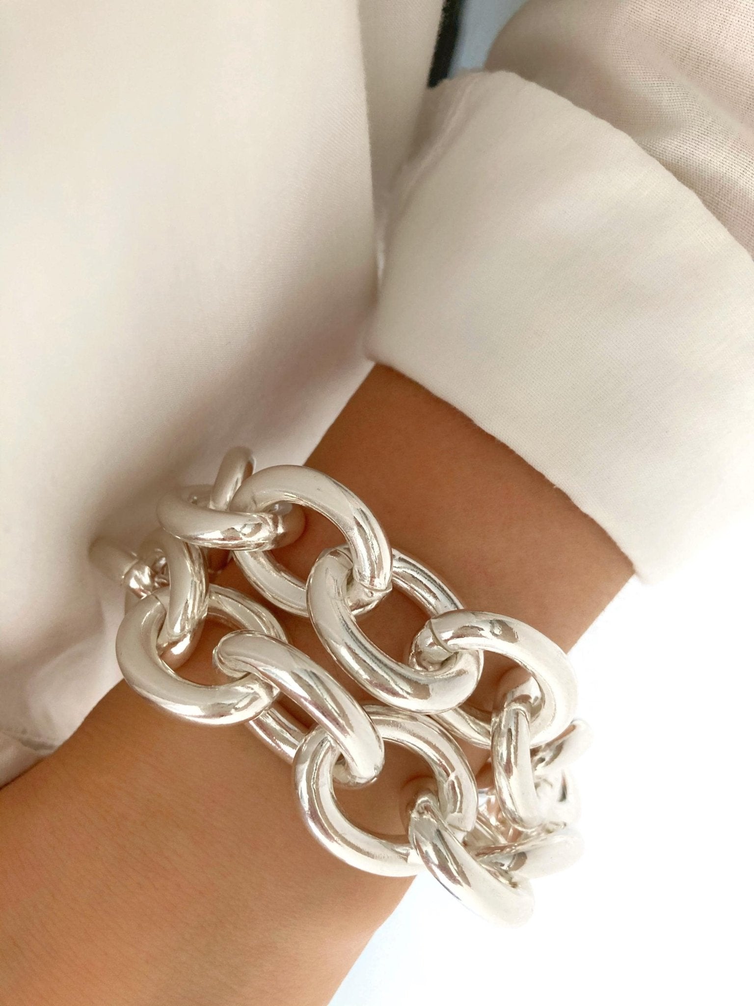 The Iseo Bracelet – Chunky Silver Double Tour Bracelet | Lightweight Statement Toggle Clasp Jewelry, Gift for Her - Karl & kate