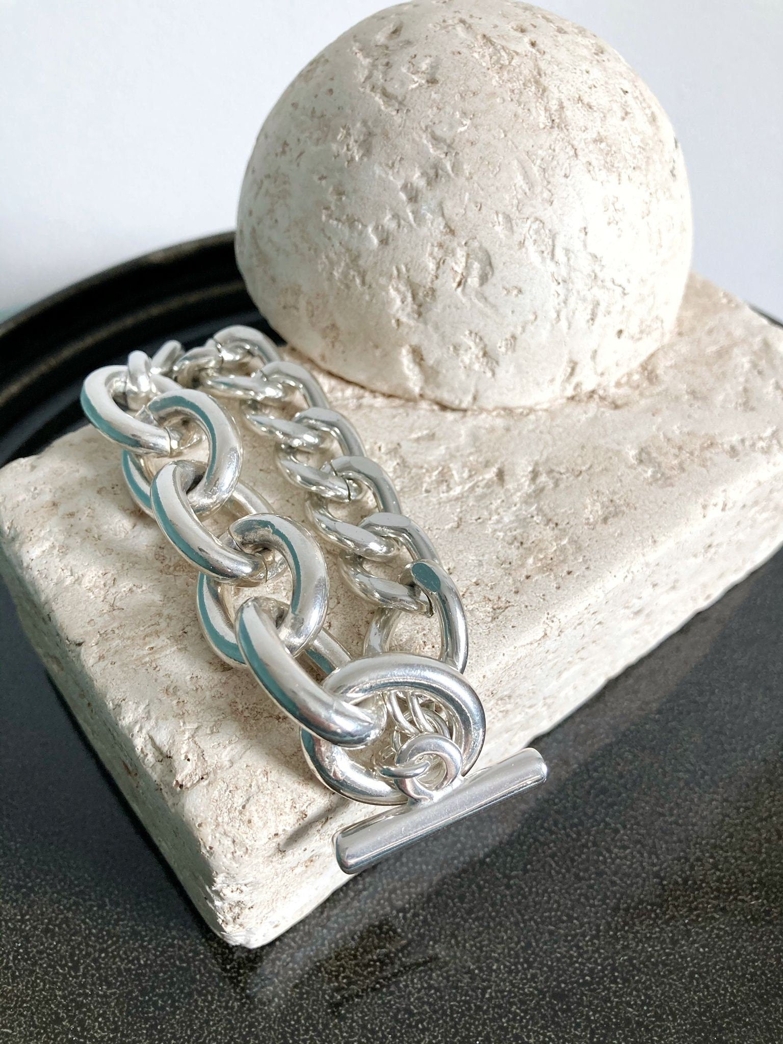 The Santorini Bracelet – Lightweight Chunky Silver Curb Chain | Statement Bracelet with Toggle Clasp - Karl & kate