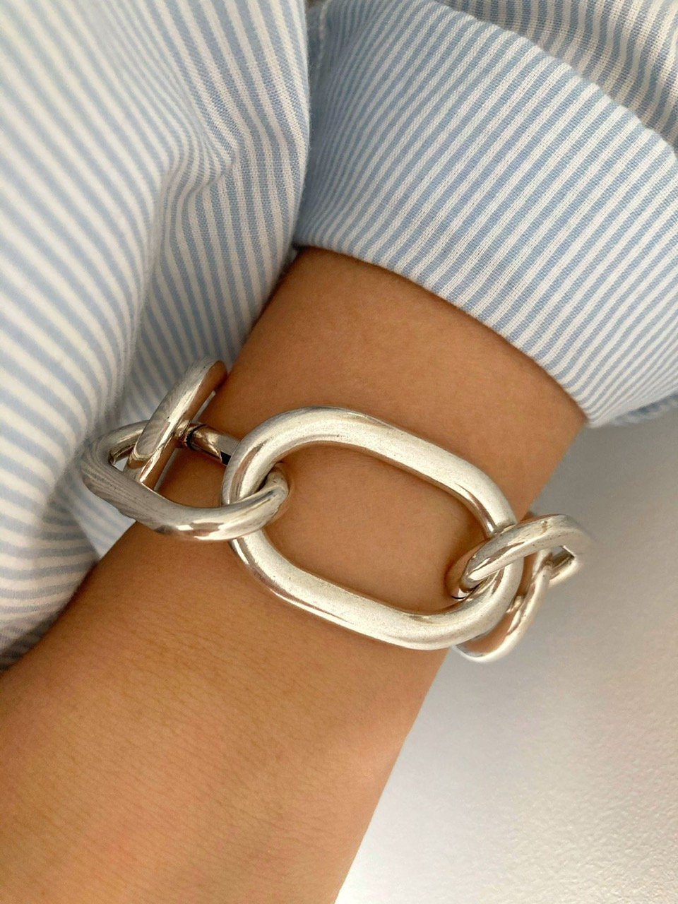 The Sydney Bracelet – Chunky Silver Wrap Bracelet | Elegant Oval Link Statement Jewelry, Gift for Her - Karl & kate