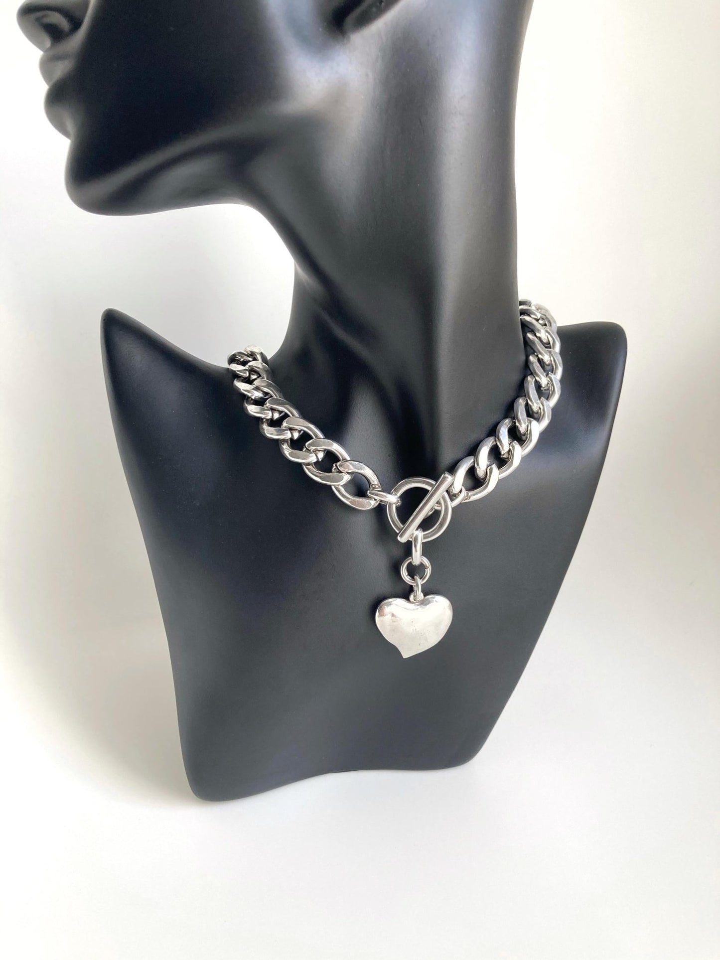 The Valletta Necklace – Chunky Silver Heart Charm Choker | Bold Statement Chain Necklace, Gift for Her - Karl & kate